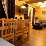 Lesne Zacisze & Na Wylacznosc Holiday home